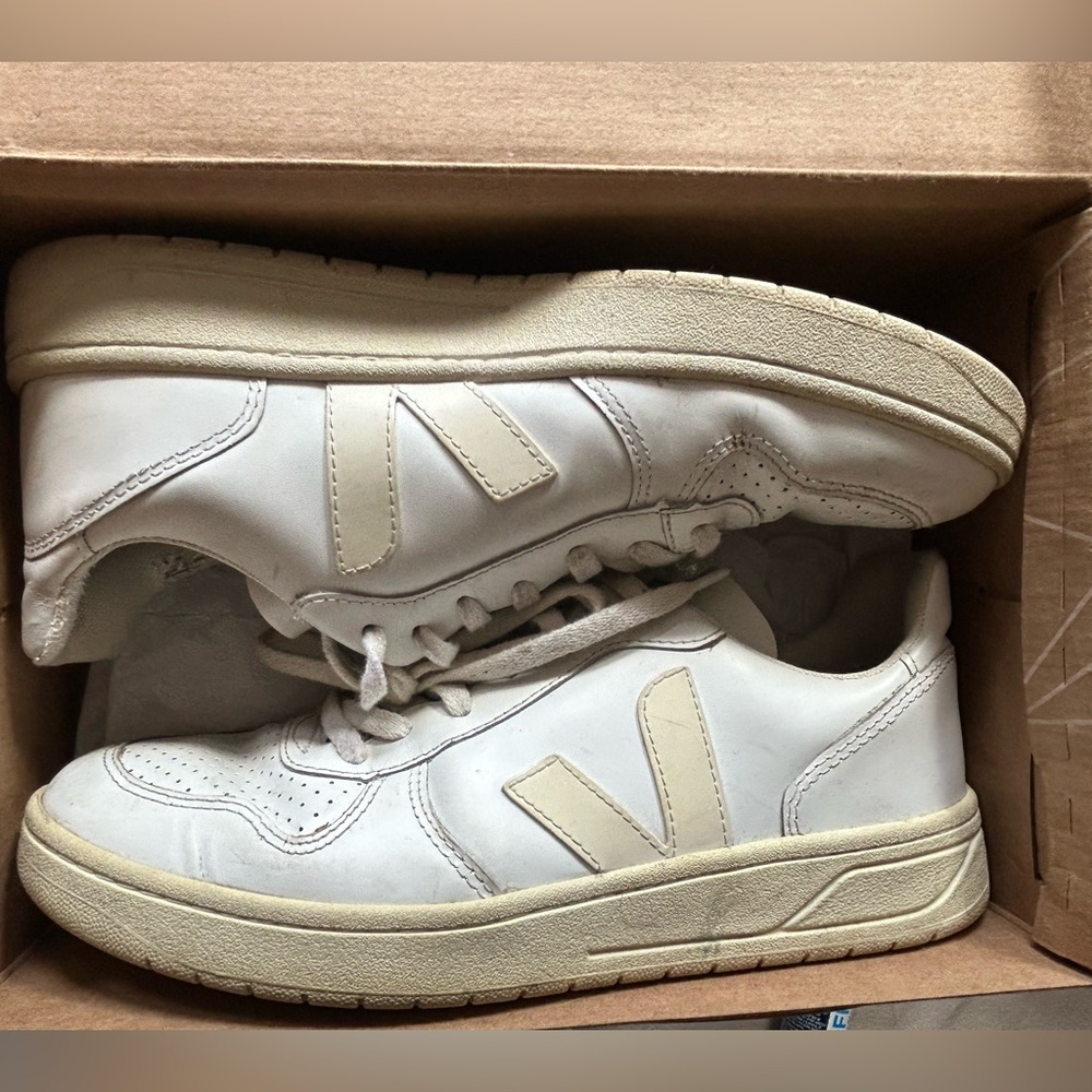 Veja Low-Top Sneakers in White and Cream Accents